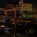 VIDEO Un botoșănean a rămas pieton și a fost amendat cu 1.650 de lei, pentru că a refuzat să oprească la semnalul polițiștilor rutieri. Individul s-a înfipt cu mașina în gardul unei crâșme de pe strada Mirăuților din Suceava, la scurt timp după ce s-a luat la întrecere cu oamenii legii