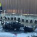 FOTO Un tânăr de 18 ani, beat și fără permis de conducere, a intrat cu motocicleta într-o autoutilitară, pe o stradă din Suceava