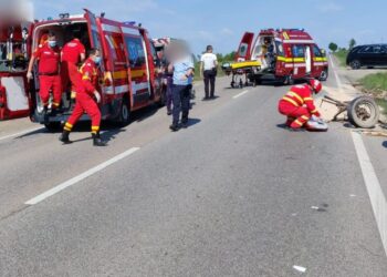 FOTO Căruțaș din Pătrăuți, condamnat la peste doi ani de închisoare cu suspendare, pentru că a băut câteva beri și a provocat un grav accident rutier, în urma căruia soția sa a murit