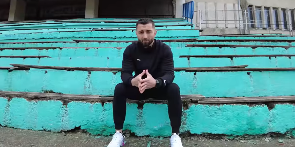 Activistul Andrei Bacoș vrea să facă parte din Consiliul Local Suceava pentru a pune terenurile de sport ale școlilor la dispoziția copiilor: ”Vom identifica zonele unde se mai pot face câteva terenuri de sport în municipiul Suceava iar școlile vor pune la dispoziția tinerilor terenurile de sport pe care le dețin”