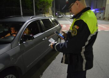IPJ Suceava: Autoturism imobilizat, autovehicule fără asigurare sau neînmatriculate, șoferi fără permis identificați de polițiști cu utilizarea aplicației ”E-DAC”
