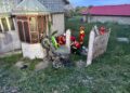 VIDEO Accident rutier mortal în comuna Dumbrăveni. O motocicletă s-a izbit într-un gard. Un tânăr a murit, iar altul are multiple traumatisme