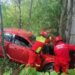 FOTO Un tânăr de 19 ani a ajuns la spital, după ce a ieșit cu mașina în afara drumului, în zona fostei ”Termica”