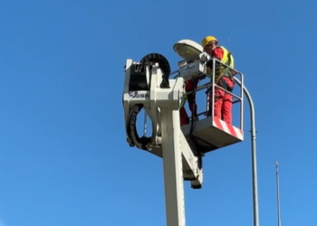 VIDEO Primăria Suceava a început modernizarea sistemul de iluminat public stradal. Valoarea totală a investiției este de peste 4,3 mil de lei