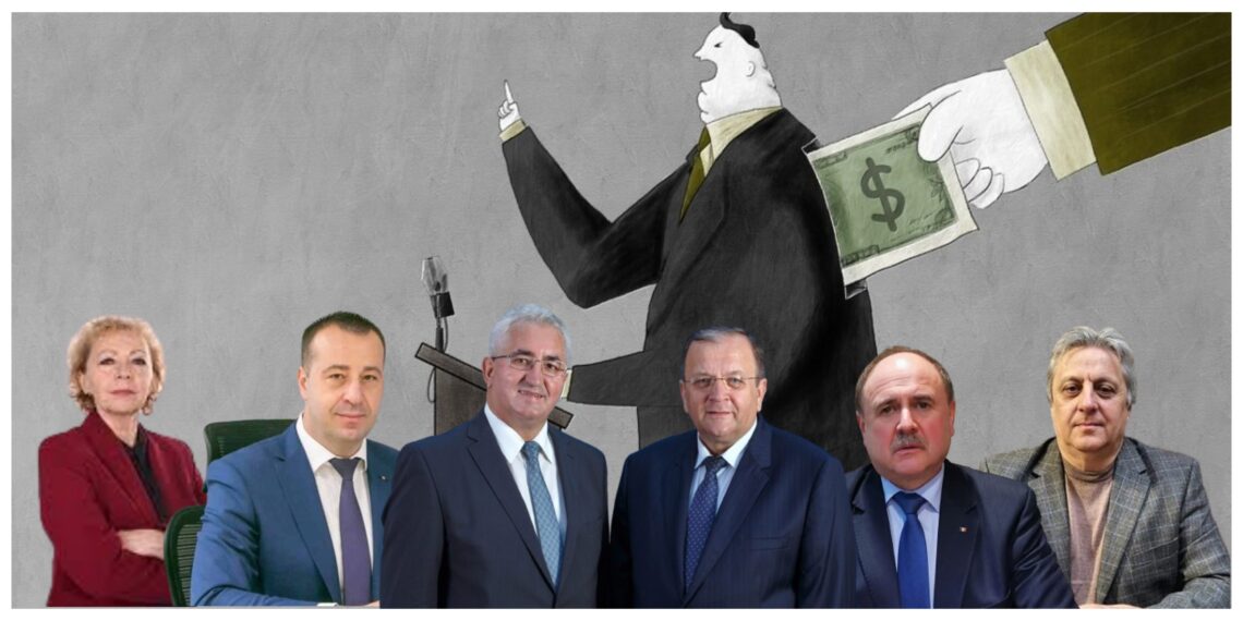 TU ȘTIAI? Președintele și vicepreședinții Consiliului Județean Suceava au salarii mai mici decât primarul și viceprimarii municipiului Suceava. Gheorghe Flutur câștigă puțin mai mult decât viceprimărița Teodora Munteanu, care se ”chinuie” lunar cu un salariu de peste 12.000 de lei