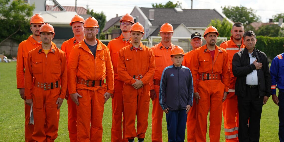 FOTO Etaja județeană a concursurilor Serviciilor Voluntare/Private pentru Situații de Urgență din județul Suceava s-a desfășurat pe Stadionul ”1 Mai” din municipiul reședință de județ