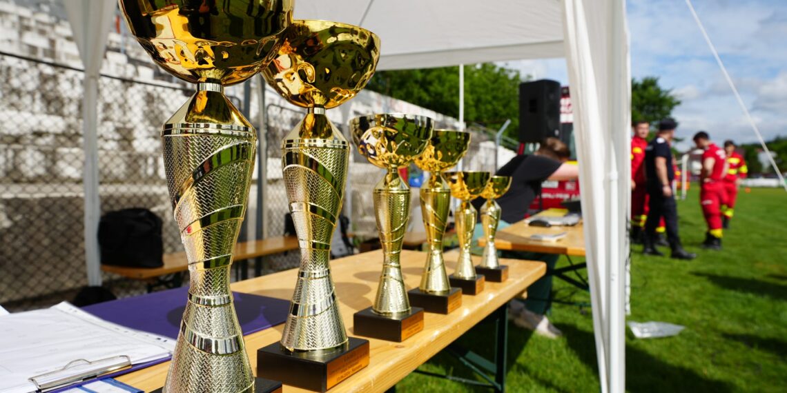 FOTO Etaja județeană a concursurilor Serviciilor Voluntare/Private pentru Situații de Urgență din județul Suceava s-a desfășurat pe Stadionul ”1 Mai” din municipiul reședință de județ