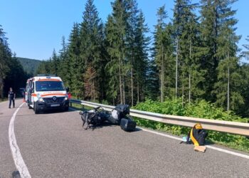 FOTO Detalii privind accidentul mortal din Sadova, unde au fost implicate o motocicletă și două autoutilitare. Soția polonezului ce a efectuat o depășire neregulamentară cu motocicleta a decedat