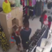 VIDEO Un copil însoțit de părinții săi a furat o sacoșă cu documente din dulapul destinat bagajelor clienților magazinului Diana Shopping din Suceava