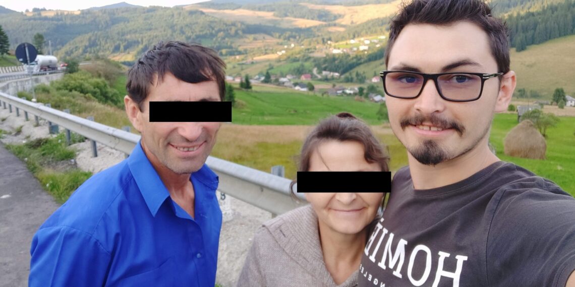 FOTO Șeful Poliției Orașului Broșteni, eliberat din funcția de conducere, după ce o tânără de 18 ani și-a pus capăt zilelor pentru că s-ar fi săturat să mai fie terorizată de dânsul: ”O umilea în fața colegilor lui arătând poze cu ea dezbrăcată, s-a jucat cu ea și a manipulat-o cum a vrut”