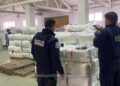 FOTO Trei camioane ucrainene încărcate cu ciorapi și alte articole vestimentare contrafăcute în valoare de peste 2.000.000 de euro au fost descoperite în PTF Siret