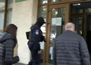 Garda Forestieră Suceava, după perchezițiile DNA într-un dosar de corupție vizând cinci angajați: ”Perchezițiile au vizat ridicarea de documente în vederea investigării unor fapte de corupție”