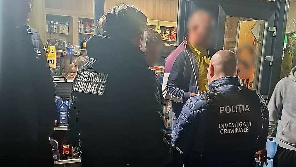 FOTO Acțiune cu efective sporite în Câmpulung Moldovenesc. Peste 20 de localuri publice au fost verificate într-o singură noapte