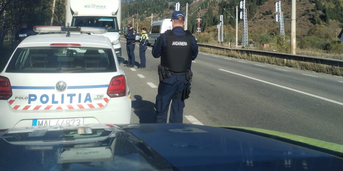 FOTO Amenzi în valoare de peste 120.000 de lei aplicate de polițiștii din Vatra Dornei în cadrul unei ample razii