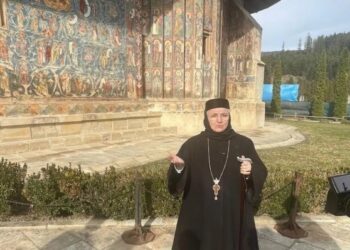 Stareța Mănăstirii Voroneț și alți cinci șefi de mănăstiri au fost demiși