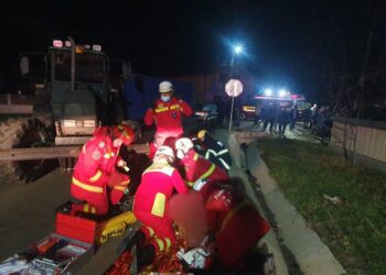 FOTO Accident grav între un tractor și un moped, pe raza comunei Bosanci. Un copil de 13 ani și-a pierdut viața, iar altul de 15 ani a ajuns la spital