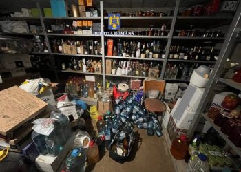 FOTO Polițiștii suceveni au efectuat 25 de percheziții domiciliare într-un dosar penal complex privind fapte de contrabandă