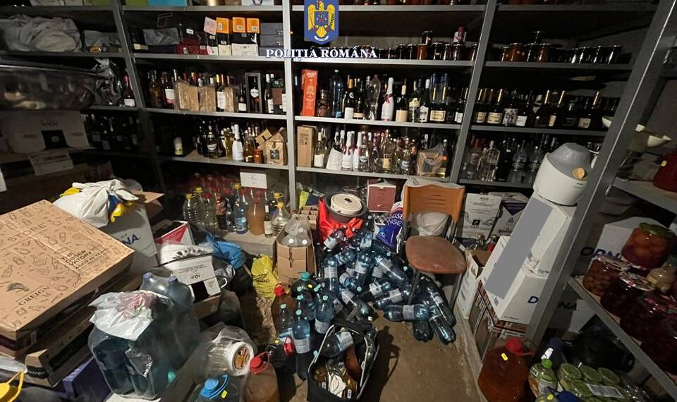 FOTO Polițiștii suceveni au efectuat 25 de percheziții domiciliare într-un dosar penal complex privind fapte de contrabandă