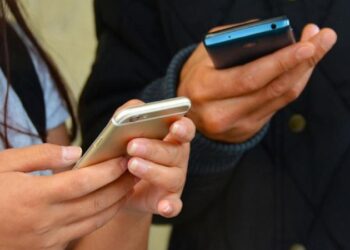 IPJ Suceava atrage atenția asupra aplicațiilor folosite de escroci pentru a înșela cetățenii. Aproape 560 de înșelăciuni înregistrate în județ în primele 9 luni