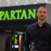 Afaceristul sucevean Ștefan Mandachi a anunțat că îi ajută pe sinistrații din Spania oferindu-le zilnic 100 de meniuri de la restaurantul ”Spartan”: ”Dacă va fi nevoie de mai mult, ne adaptăm în zilele următoare”