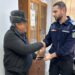 Un portofel cu 2.700 de euro a fost returnat de un jandarm unui sucevean