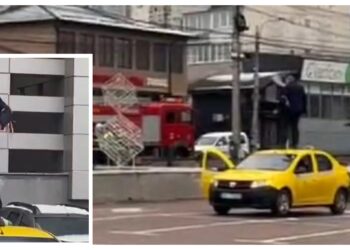 Un taximetrist cherchelit de dimineață și-a turnat benzină pe el, s-a cocoțat pe mașină și a amenințat că-și dă foc în parcarea Primăriei Municipiului Suceava