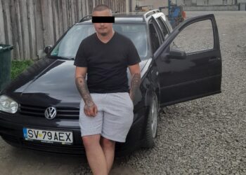 Șantajist cu 8 clase din Cornu Luncii, condamnat la închisoare cu suspendare după ce și-a filmat fosta iubită în ipostaze compromițătoare în mașină și i-a cerut 500 de lei pentru a nu distribui imaginile pe internet. Individul trebuie să-i plătească victimei daune de 10.500 de lei