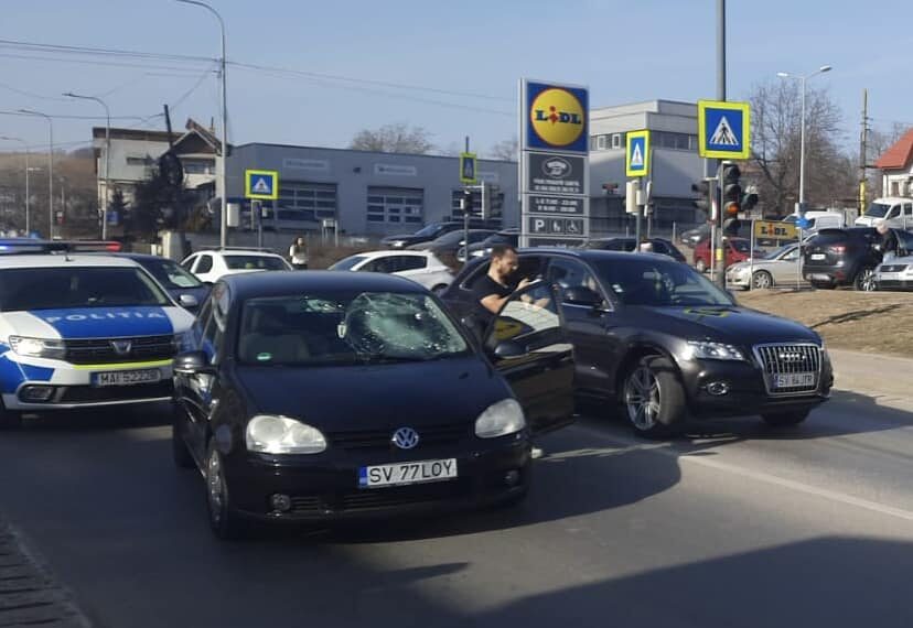 Adolescent de 16 ani luat pe sus de o mașină în fața magazinului Lidl de pe strada Cuza Vodă din Burdujeni