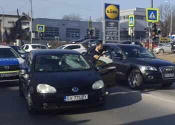 Adolescent de 16 ani luat pe sus de o mașină în fața magazinului Lidl de pe strada Cuza Vodă din Burdujeni