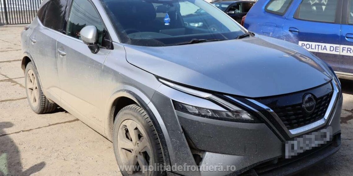 Mașină furată din Marea Britanie, depistată de polițiștii de frontieră în localitatea Straja