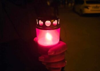 Incendiu provocat de o candelă uitată aprinsă, la o locuință din Lisaura