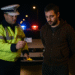 24 de ore în arest, pentru un șofer beat și cu permisul suspendat, care le-a prezentat polițiștilor permisul pasagerului