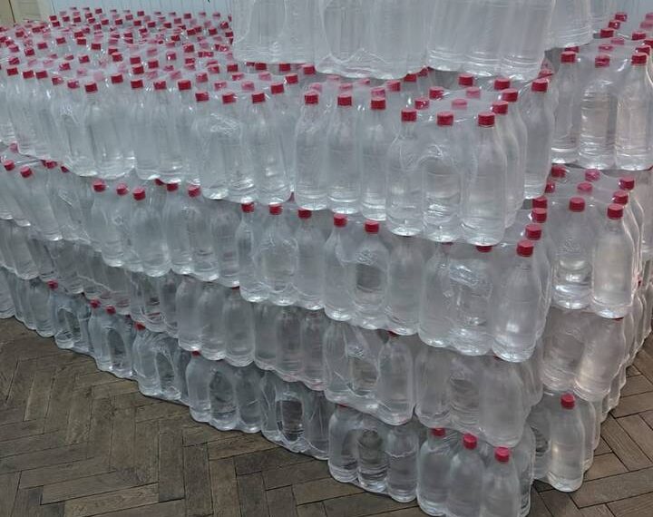 Șofer reținut pentru contrabandă cu alcool. Polițiștii au confiscat două tone de alcool, după un flagrant și cinci percheziții