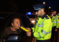 Bețivi la volan, trași pe dreapta în plină zi pe străzile din Suceava. Doi șoferi au fost prinși de polițiști cu alcoolemii de peste 0,50 mg/l