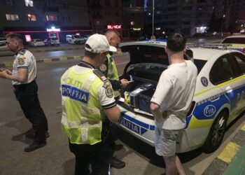 Șofer depistat pozitiv la metamfetamină, tras pe dreapta în zona Metro, de Zilele Sucevei