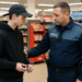 Doi minori dați dispăruți în Botoșani, prinși furând într-un supermarket din Suceava