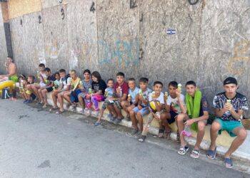 Contribuie și tu! Andrei Bacoș și Vasile Bolohan vor și anul acesta să îndeplinească visul a 80 de copii care n-au văzut marea niciodată