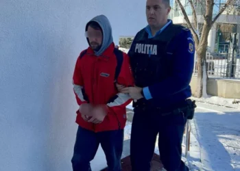Scursură a societății condamnată definitiv la peste 10 ani de închisoare pentru că a tâlhărit cu sălbăticie de două ori doi soți bătrâni și amărâți, reușind ultima dată să-l omoare pe bărbatul de 85 de ani. Al doilea atac a avut loc din cauza lipsei de interes a polițiștilor