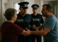 După două sticle de vodcă, un sucevean și-a agresat mama și a distrus locuința. Bărbatul a fost încătușat și internat la Secția de Psihiatrie