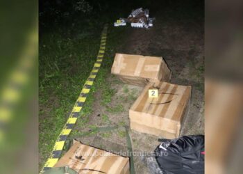 Focuri de armă, la granița cu Ucraina. Mai mulți cărăuși au abandonat 3.000 de pachete cu țigări de contrabandă și s-au făcut dispăruți