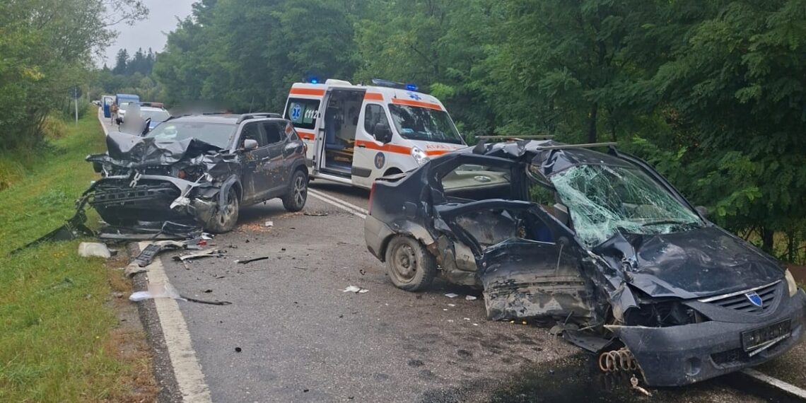 Tragic accident rutier pe raza localității Păltinoasa. O persoană și-a pierdut viața, alte trei persoane au ajuns la spital