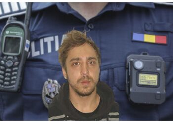 ”Kekei”, individ problemă din Fălticeni, condamnat la 1 an și 3 luni de închisoare cu executare pentru că și-a ”încordat mușchii” în fața unui polițist: ”M-ai lovit ca o p**dă, lasă să vezi cum ți-o dau eu. Domnișoară te fac. Numai în palme te țin”