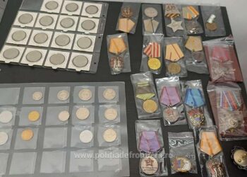 Dosar penal pentru un bărbat care transporta obiecte susceptibile a face parte din patrimoniul național cultural al unui stat străin