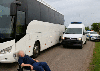 A plecat la meci să-și susțină echipa, dar nu s-a mai întors acasă. Un bărbat din Putna a murit în autocar