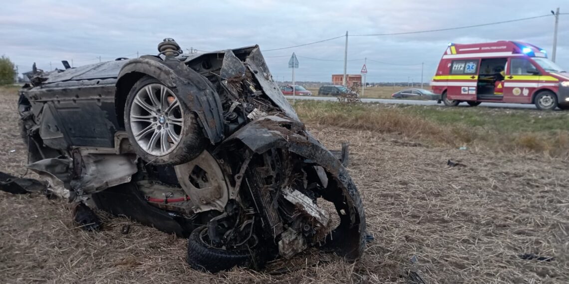 Tragedie la Frătăuții Vechi. Femeie decedată și cinci persoane rănite într-un accident provocat de un șofer pozitiv la canabis, care a fugit de la locul faptei
