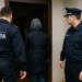 Femeie din Stulpicani, dată afară din casă de polițiști după ce și-a agresat soțul și fiica de 20 de ani