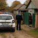 Fostul soț a venit nepoftit la poarta unei femei din Arbore. Poliția a deschis dosar penal pentru violare de domiciliu