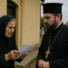 Enoriașii unui sat din Suceava îl acuză pe preotul-profesor că e mai preocupat de politică decât de credință și educație. Au cerut intervenția ÎPS Calinic:”Faceți dreptate și rânduială, că lumea e necăjită și credința se stinge”