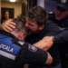 Închisoare cu suspendare pentru un sucevean care a mușcat de cap și de antebraț un polițist local, intervenit după ce soția bărbatului a sunat la 112 că face scandal acasă: ”Intru cu taxiul în tine, bag p**a dacă nu”