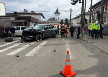 SCJU Suceava a transmis că un pieton se află în stare gravă, în comă, după accidentul din Fălticeni. Alte patru victime sunt rănite